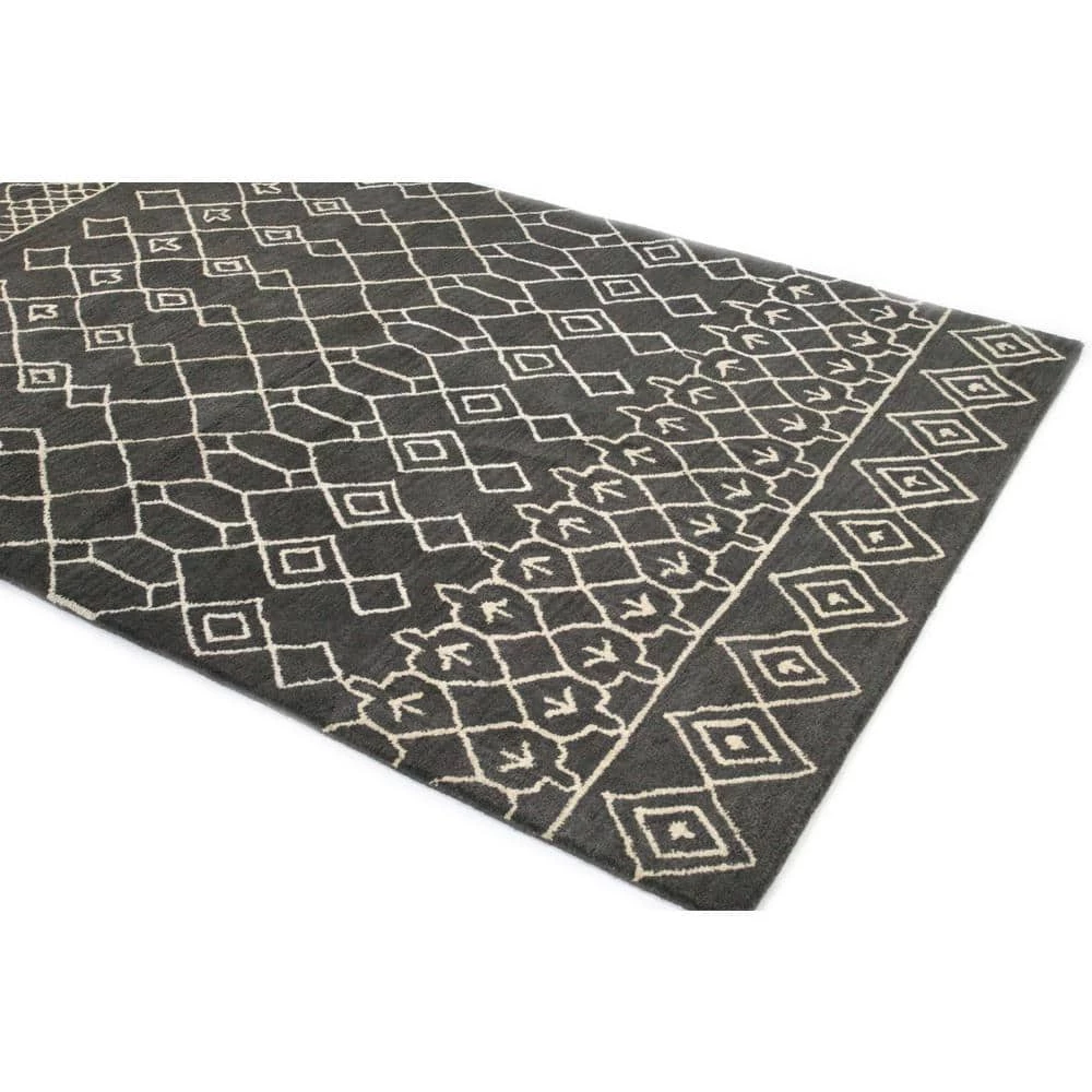 Chelsea Charcoal 10 ft. x 14 ft. (9'6" x 13'6") Moroccan Contemporary Area Rug by BASHIAN 4 Chelsea Charcoal 10 ft. x 14 ft. (9'6" x 13'6") Moroccan Contemporary Area Rug by BASHIAN - Image 4