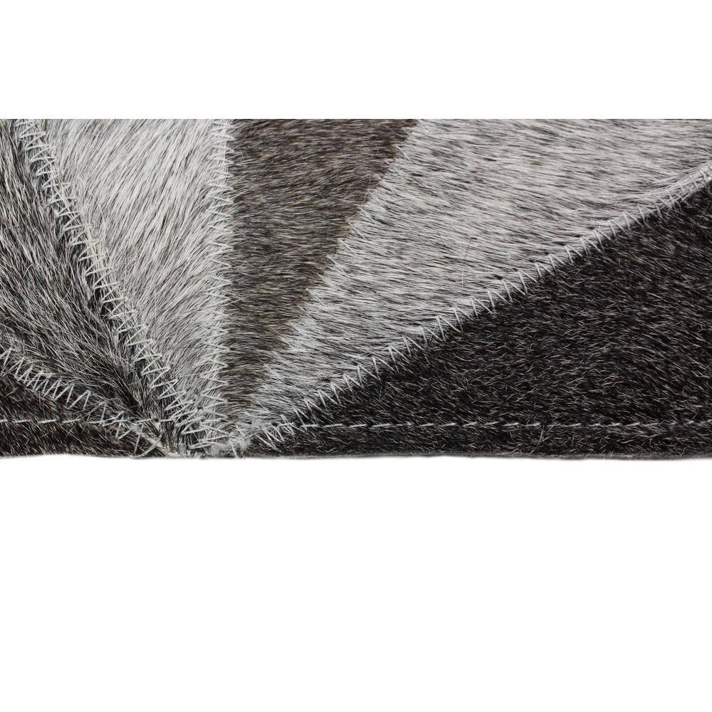 Santa Fe Grey 5 ft. x 8 ft. Geometric Contemporary Area Rug by BASHIAN 5 Santa Fe Grey 5 ft. x 8 ft. Geometric Contemporary Area Rug by BASHIAN - Image 5