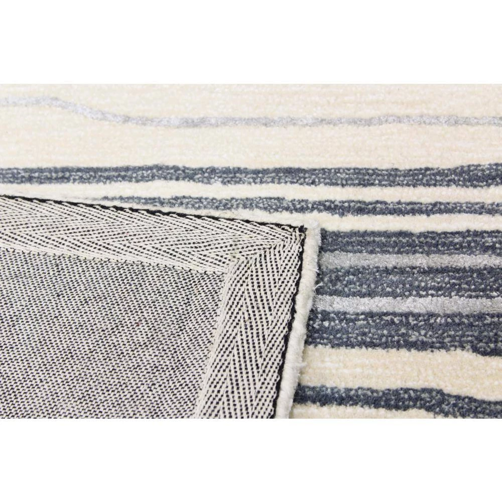 Greenwich Ivory/Blue 4 ft. x 6 ft. (3'9" x 5'9") Geometric Transitional Accent Rug by BASHIAN 3 Greenwich Ivory/Blue 4 ft. x 6 ft. (3'9" x 5'9") Geometric Transitional Accent Rug by BASHIAN - Image 3