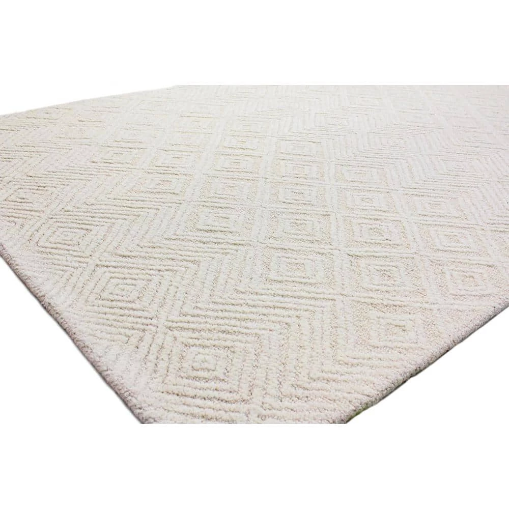 Verona White 5 ft. x 8 ft. (5' x 7'6") Geometric Transitional Area Rug by BASHIAN 2 Verona White 5 ft. x 8 ft. (5' x 7'6") Geometric Transitional Area Rug by BASHIAN - Image 2